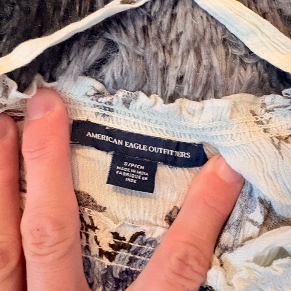 American Eagle Outfitters Cream Floral Off-Shoulder Top with Blue Rose Accents - Picture 3 of 4